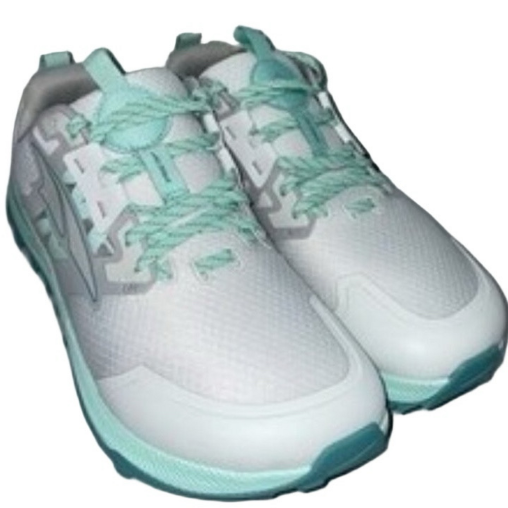 Altra Women’s Lone Peak 7 Wide Running Sneakers – Light Gray – Size 10